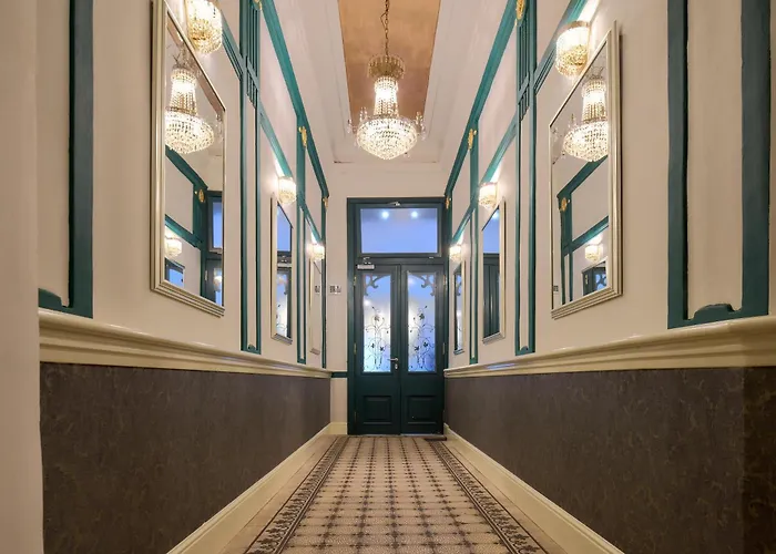 Piazza Heritage Hotel